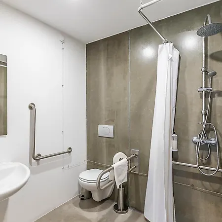 Hostel Hi Oriente - De Juventude