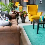 Hostel Hi Parque Nacoes - De Juventude