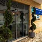 Hi Parque Nacoes - De Juventude Hostel Lisboa