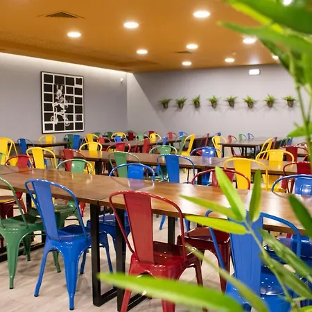 Hi Parque Nações – De Juventude Albergue *